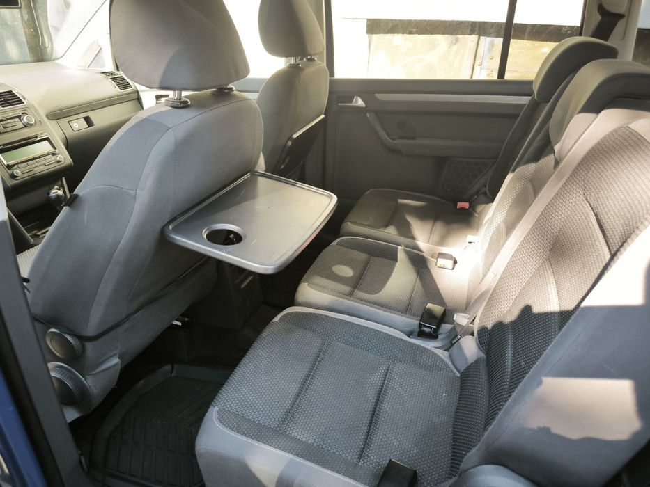Автомобил VW touran