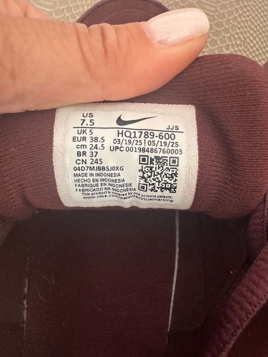 Дамски маратонки Nike air