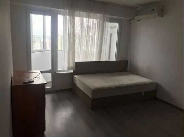 Дава се под наем Двустаен апартамент в Бургас, Меден рудник - зона А - 54 кв.м за 100 € - Снимка #2