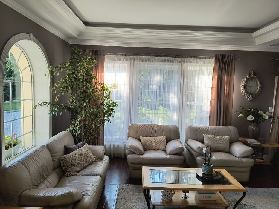 Casă de vânzare pe Aleea Dumbrăvii!