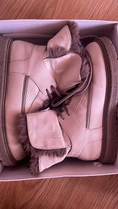 Женская обувь туфли