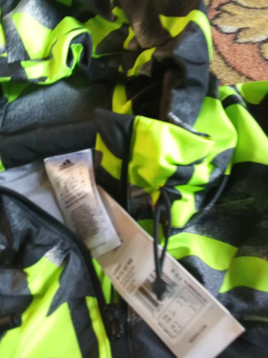 Ветровка. Оригинал Адидас