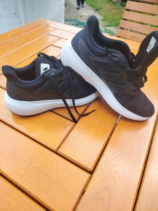 Adidasi ADIDAS  marimea 38