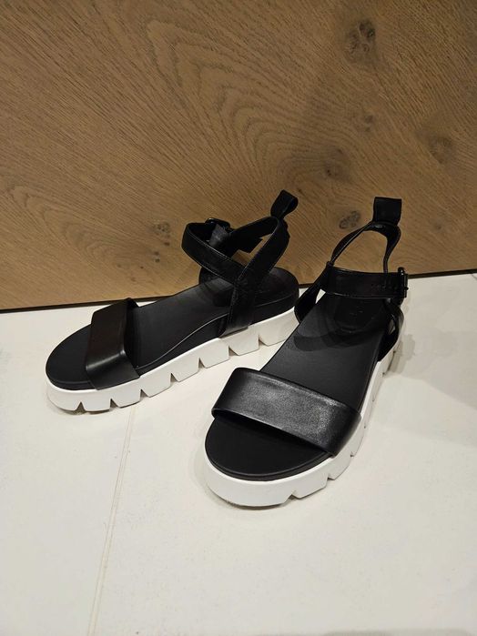 Bianki сандали в черно / 37