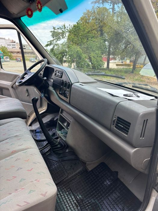 Vând duba Autoutilitara VW LT 35 TDI -2001  2461cc