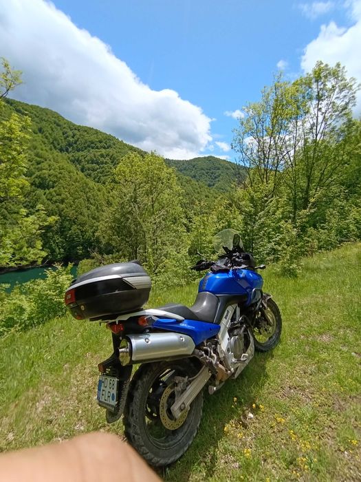 Vând Suzuki V-strom 650 2004