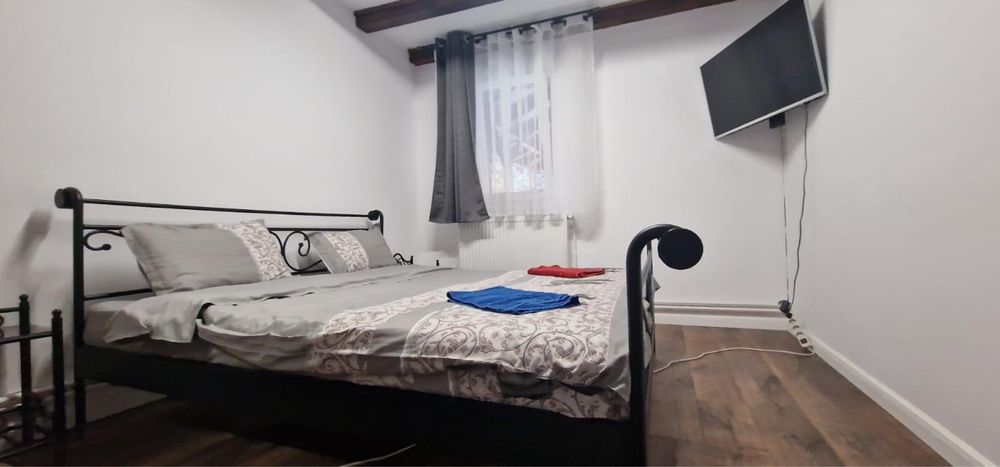 Cabana de inchiriat | sauna | ciubar | masa de biliard si ping  pong