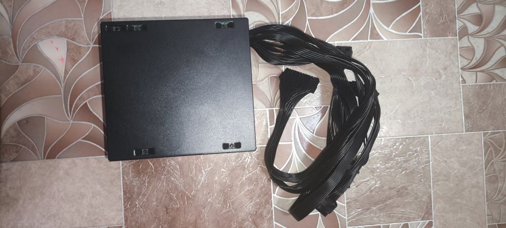 Блок питания Ginzzu PC700 14CM white 80+