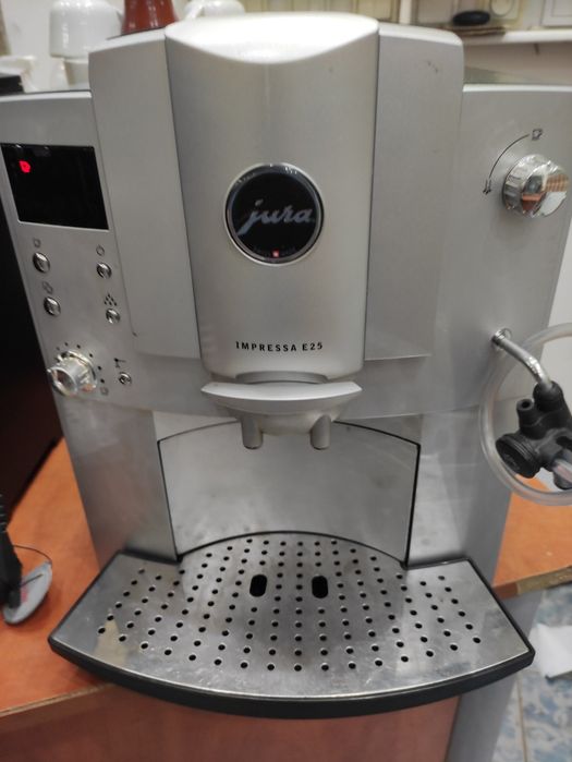 Кафе  машина робот