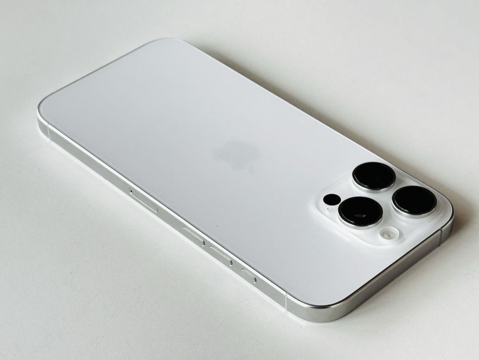 Iphone 16 Pro Max 256GB White 100% Батерия!  Гаранция 6 месеца