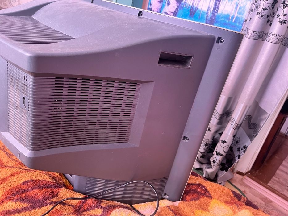 Продам телевизор LG