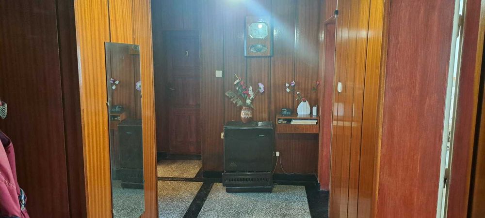 Продава се Многостаен апартамент в Шумен, Военно училище - 150 кв.м за 1200 €/кв.м - Снимка #6