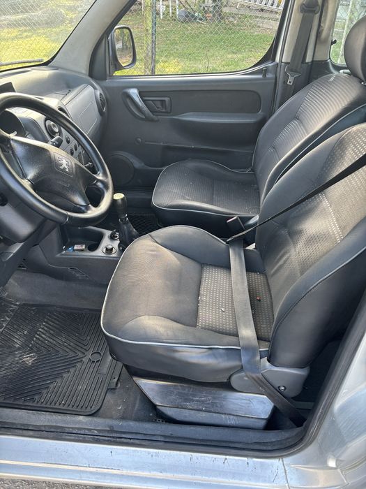 Пежо партнер 1-6HDI на части