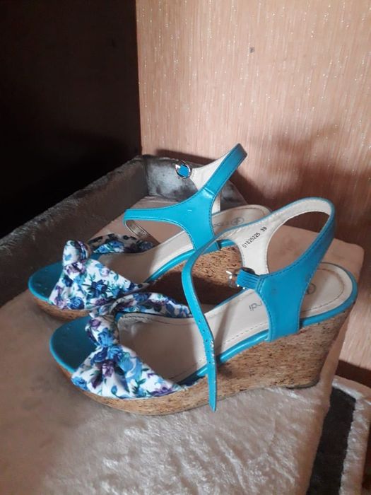 Продам босоножки! 1000 тенге!