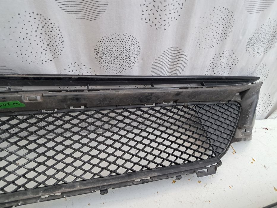 Грил решетка предна броня Mercedes W205  W205 AMG