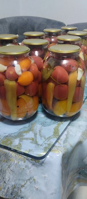 Продам домашние маринованные огурцы/помидоры.
