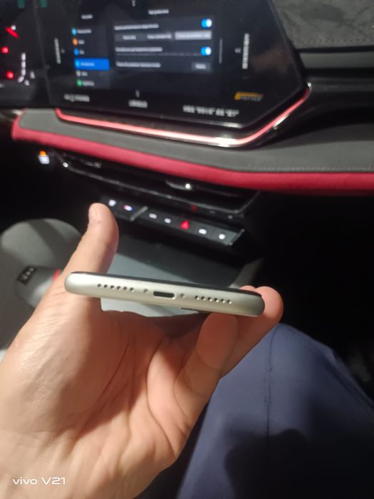 iPhone 11 срочно