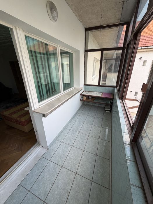 Inchiriez apartament 2 camere
