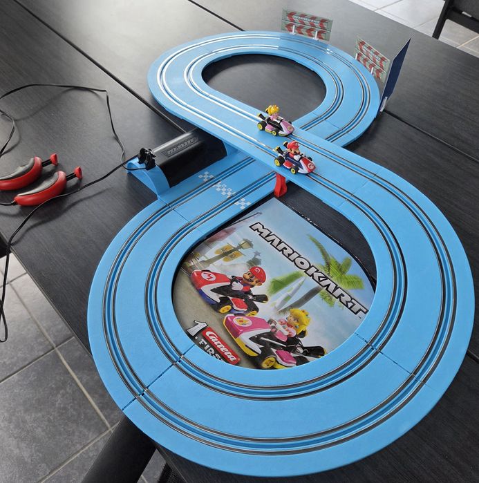 Carrera Mario Kart