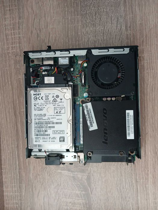 Мини компютър Lenovo ThinkCentre M92p mini pc