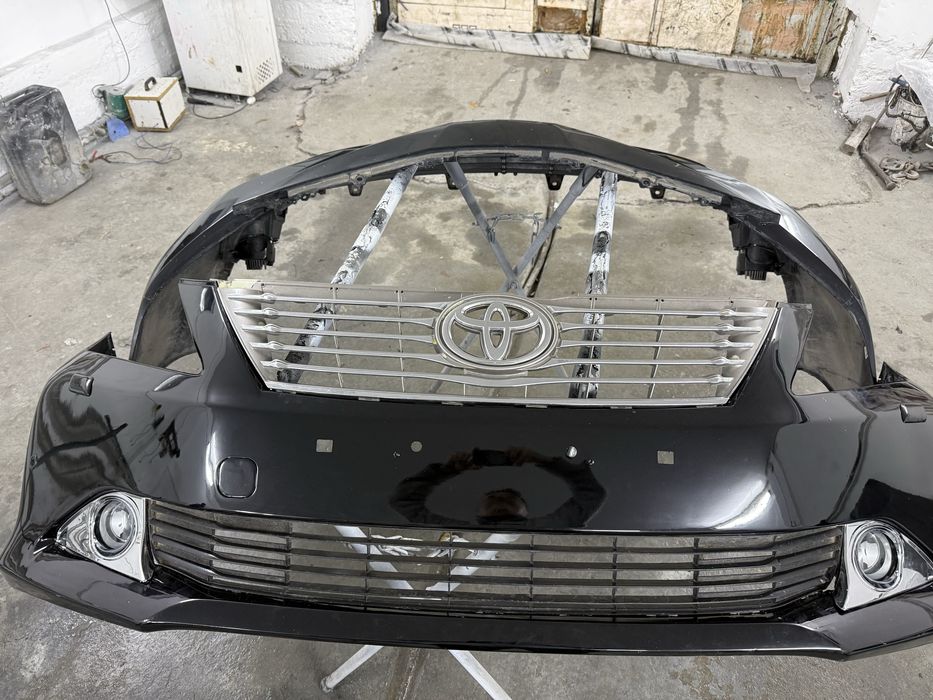 Бампер на тойота камри 50 европец оригинал комплект