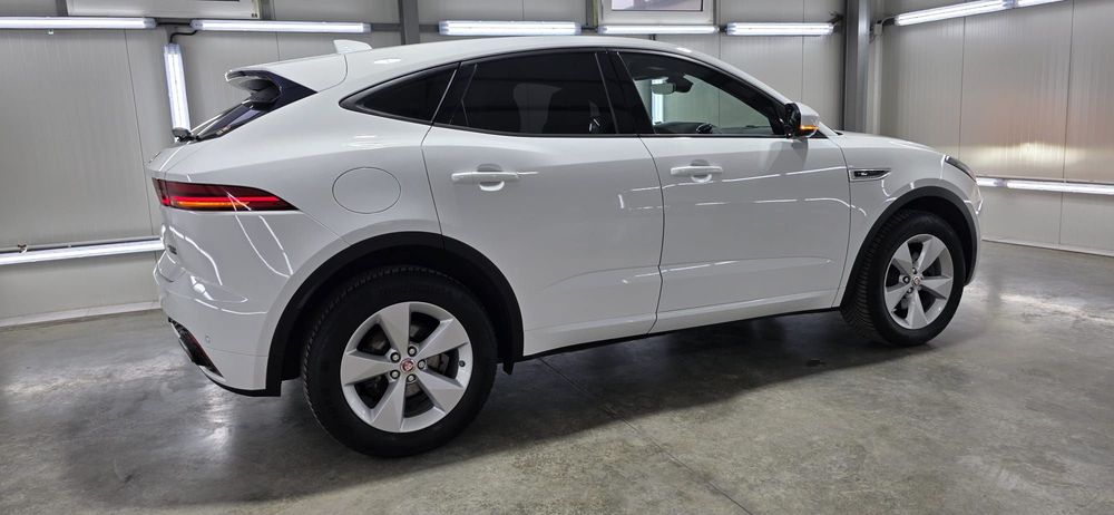 Jaguar E-PACE 2018 diesel, 14.924 € — imagine 2