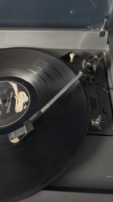 Sistem Hi-Fi cu Pick-Up Philips