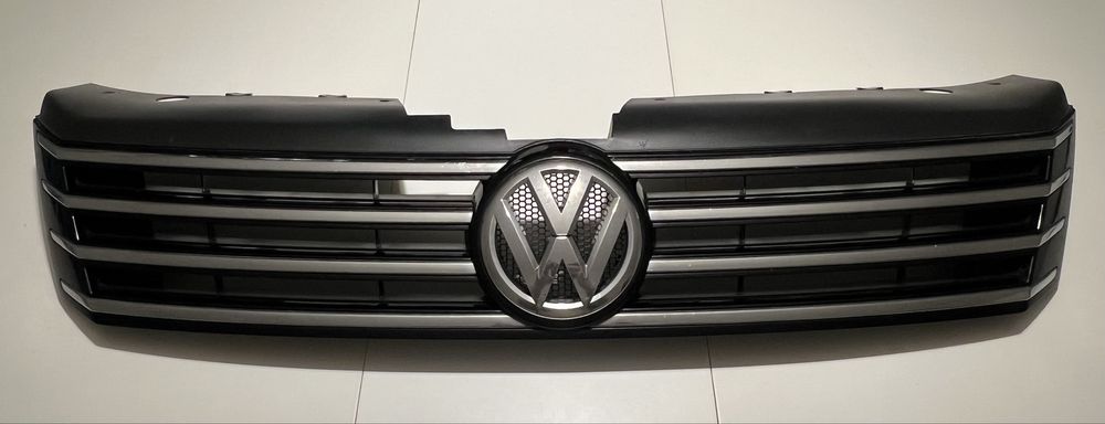 Предна решетка VW Passat B7 2012г