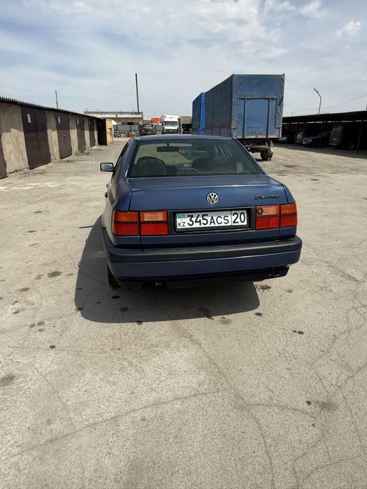 Срочно продам  volkswagen vento 1993г