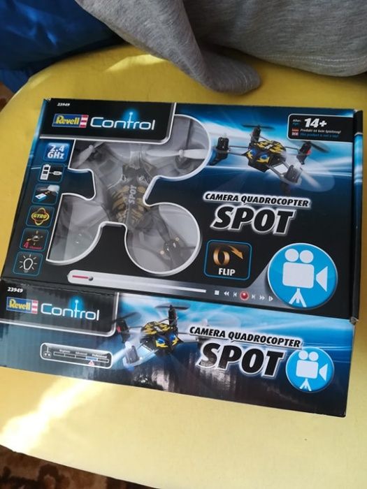 2 броя Мини дрон REVELL Spot 23949, квадрокоптер с камера