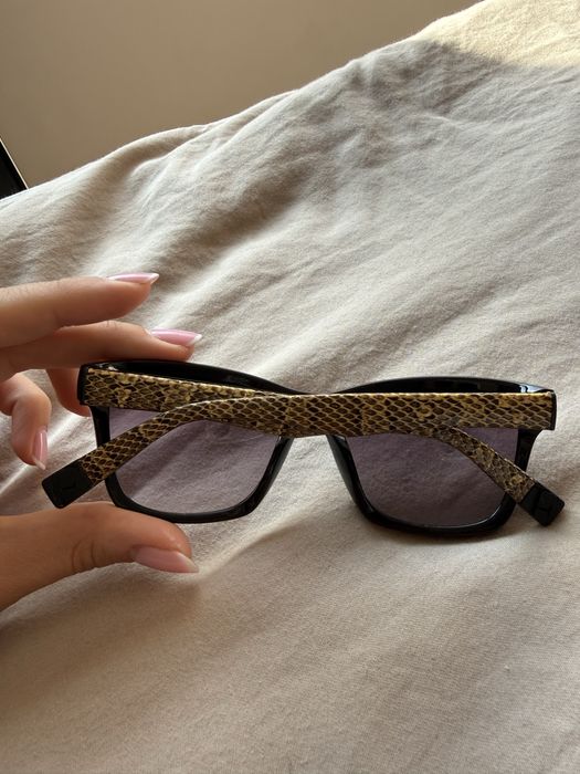 Furla очила с кожа на рамката