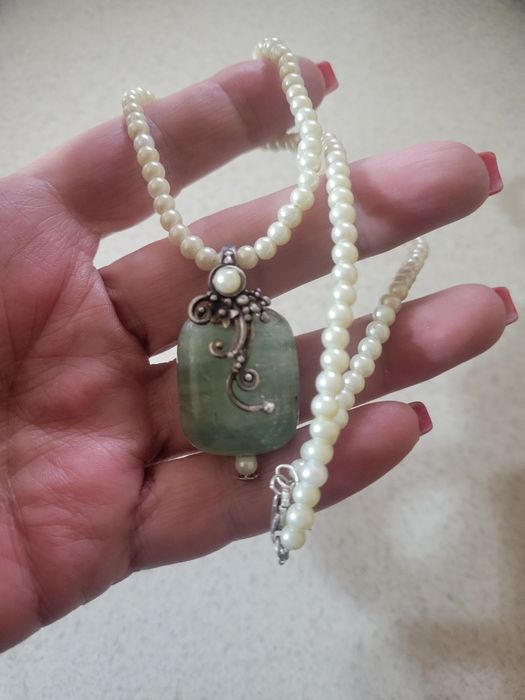 Colier perle cu smarald