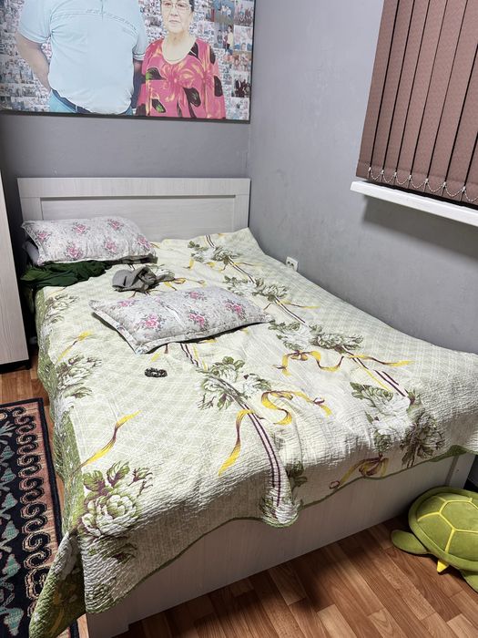 Продам срочно спальный гарнитур