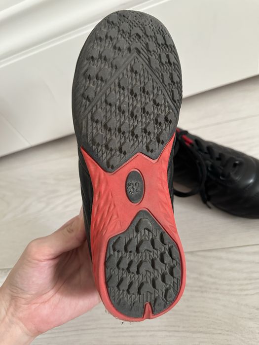 Продам обувь в хоршем состоняии