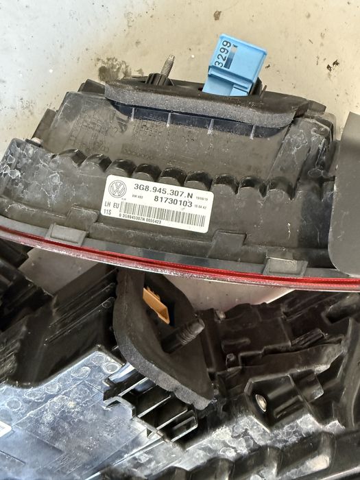 Set stopuri led cu semnalizare dinamica VW Arteon.