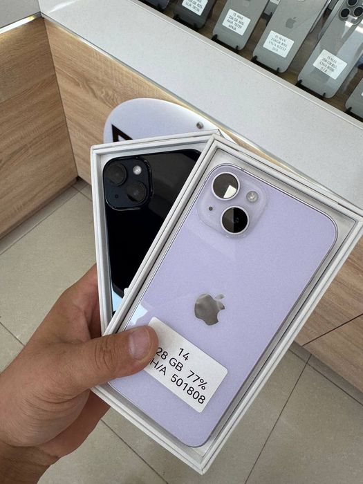 IPhone 14.   ...