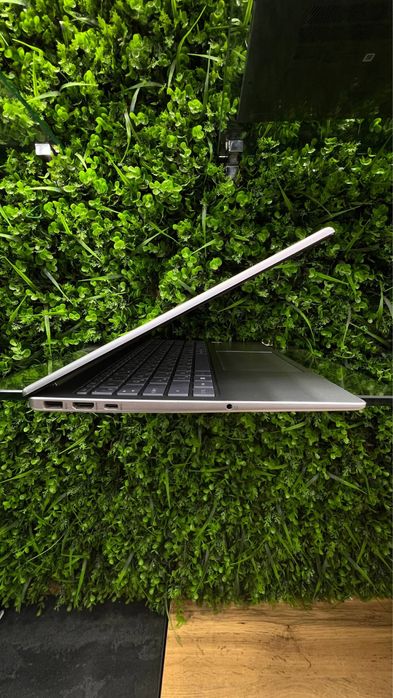 HP Laptop 15 fd0084ci