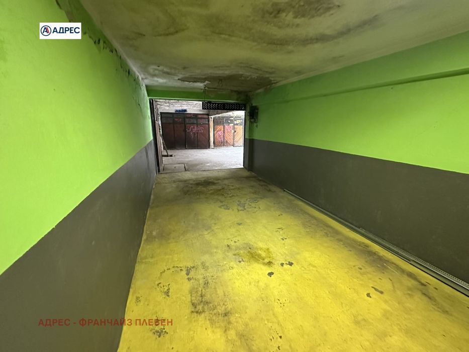 Гараж в Плевен-Идеален център площ 18 цена 32500