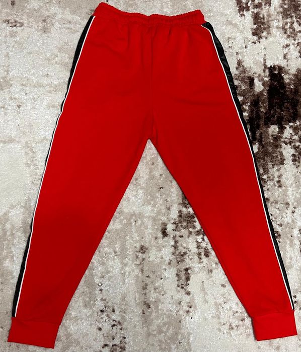 Vând compleu nou de bărbați Made by Society