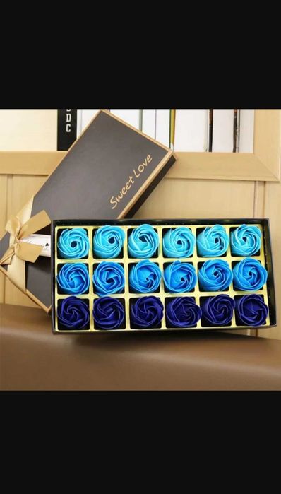 Сапунени рози в елегантна кутия