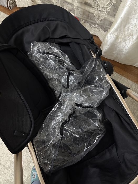 Коляска черный классический