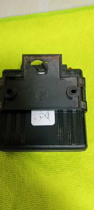 Convector 24V-12V auto pentru stație radio