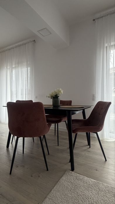 Masa si scaune dinning pt 4-6 persoane