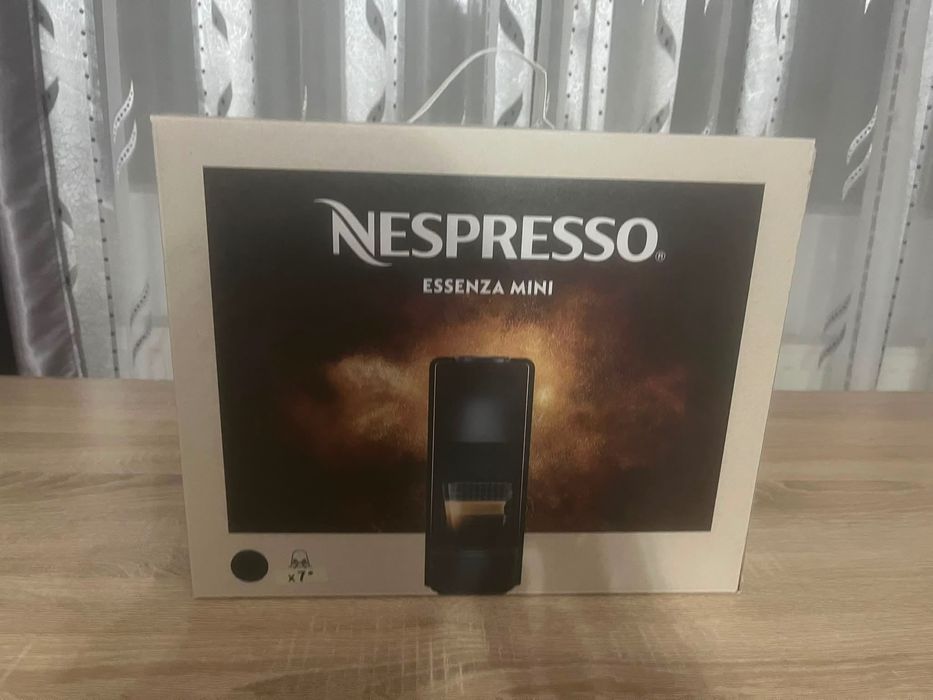 Espressor Nespresso Essenza Mini Piano Negru C30