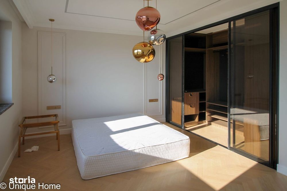 Pipera: Vila tip duplex, pe malul lacului!