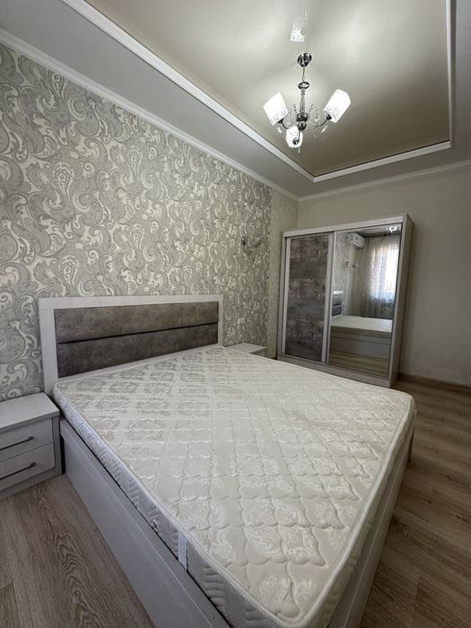 Сдается 3 комнатная квартира Метро Космонавтов Айбек Жемчуг