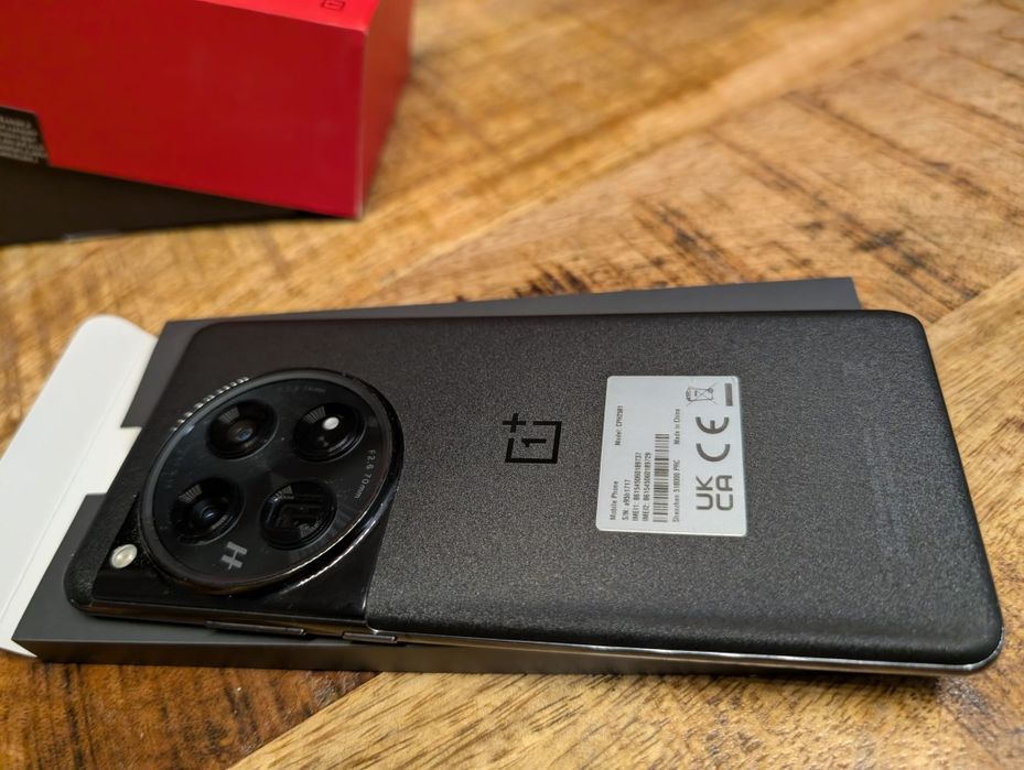 OnePlus 12 – 512 GB / 16 GB RAM – Impecabil – Garanție 2026