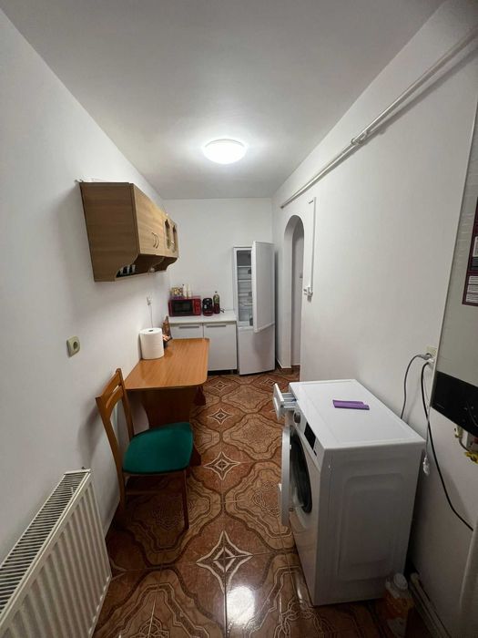 Ofer spre inchiriere apart Bals, Olt