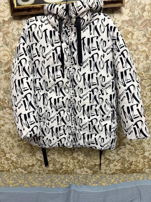 Продам куртку зимнюю