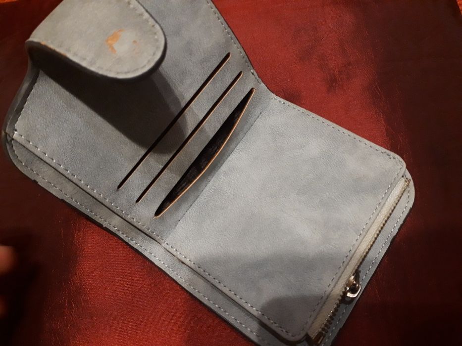 Дамско кожено портмоне